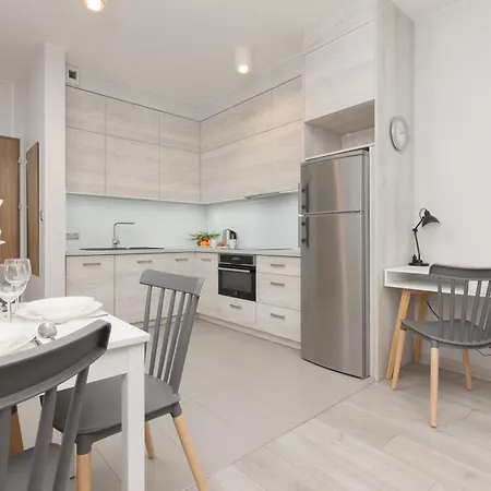 Lazurowa Street Parking & Balcony By Renters Apartment *