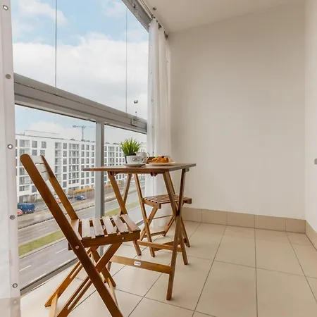 Lazurowa Street Parking & Balcony By Renters Apartment Warsaw